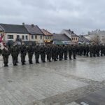 19.12.2021. Starachowice. Przysięga żołnierzy 10. Świętokrzyskiej Brygady Wojsk Obrony Terytorialnej / Anna Głąb / Radio Kielce