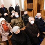 03.12.2021. Włoszczowa. Obchody 37. rocznicy protestu w obronie krzyży w Zespole Szkół Zawodowych. Msza święta / Jarosław Kubalski / Radio Kielce