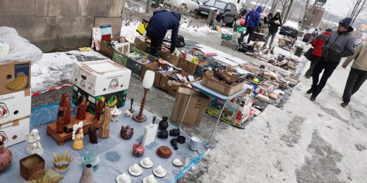 11.12.2021. Kielce. WDK. Giełda kolekcjonerska / Jarosław Kubalski / Radio Kielce