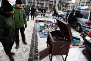 11.12.2021. Kielce. WDK. Giełda kolekcjonerska / Jarosław Kubalski / Radio Kielce