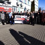 03.12.2021. Włoszczowa. Obchody 37. rocznicy protestu w obronie krzyży w Zespole Szkół Zawodowych / Jarosław Kubalski / Radio Kielce