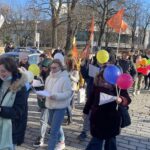 03.12.2021. Kielce. Korowód wolontariuszy / Iwona Murawska / Radio Kielce