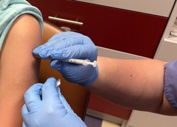 Mieszkańcy Kielc niechętnie szczepią się przeciw grypie