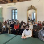 13.12.2021. Sandomierz. Spotkanie z uczniami w sandomierskim ratuszu z okazji 40. rocznicy wprowadzenia stanu wojennego w Polsce / Grażyna Szlęzak-Wójcik / Radio Kielce