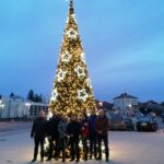 02.04.2021. Kazimierza Wielka. Choinka na Rynku / Marta Gajda-Kruk / Radio Kielce