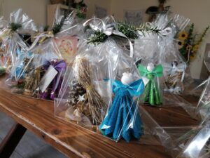 11.12.2021. Boszczynek. Świąteczne paczki przygotowane przez KGW Boszczynek / Marta Gajda-Kruk / Radio Kielce