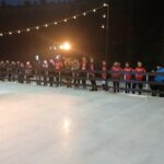 05.12.2021. Busko-Zdrój. Otwarcie lodowiska wewnątrz tężni solankowej / Marta Gajda-Kruk / Radio Kielce