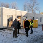 13.12.2021. Działoszyce. Budowa kompleksu żłobkowo-przedszkolnego / Marta Gajda-Kruk / Radio Kielce
