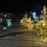 19.12.2021. Skalbmierz. Świąteczne dekoracje / Marta Gajda-Kruk / Radio Kielce