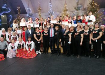 19.12.2021. Pińczów. Jarmark Bożonarodzeniowy i Festiwalem Smaków / Marta Gajda-Kruk / Radio Kielce