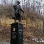 31.12.2021. Opatowiec. Odnowiony pomnik Marszałka Józefa Piłsudskiego / Marta Gajda-Kruk / Radio Kielce