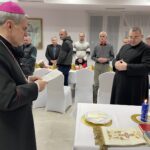 22.12.2021. Sandomierz. Świąteczne spotkanie z biednymi / Grażyna Szlęzak-Wójcik / Radio Kielce