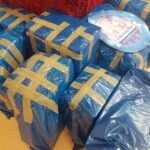 23.12.2021. Sandomierz. Akcja „Paczuszka dla maluszka” / Katolicka Szkoła Podstawowa i Katolickie Liceum Ogólnokształcące im. Świętej Jadwigi Królowej w Sandomierzu