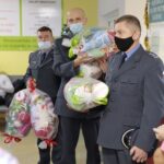 16.12.2021. Kielce. Przekazanie ozdób świątecznych i zabawek dla pacjentów Świętokrzyskiego Centrum Pediatrii / Wiktor Taszłow / Radio Kielce