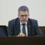 16.12.2021. Kielce. Sesja rady miasta. Na zdjęciu: Jarosław Karyś - przewodniczący rady miasta / Wiktor Taszłow / Radio Kielce