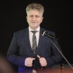 16.12.2021. Nowa Słupia. Otwarcie Muzeum Starożytnego Hutnictwa Świętokrzyskiego. Na zdjęciu: Krzysztof Słoń - senator / Wiktor Taszłow / Radio Kielce