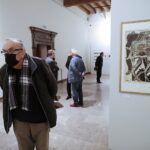 19.12.2021. Kielce. Wystawa „Po 1945. Przegląd grafiki artystycznej ze zbiorów Muzeum Narodowego w Kielcach” / Wiktor Taszłow / Radio Kielce