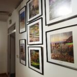 16.12.2021. Kielce, OMPiO. Wystawa z cyklu: „To tu. Moje Świętokrzyskie” / Wiktor Taszłow / Radio Kielce