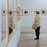 19.12.2021. Kielce. Wystawa „Po 1945. Przegląd grafiki artystycznej ze zbiorów Muzeum Narodowego w Kielcach” / Wiktor Taszłow / Radio Kielce