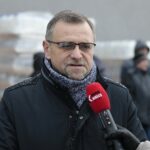 21.12.2021. Kielce. Przekazanie środków ochrony dla świętokrzyskich DPS-ów. Na zdjęciu: Zdzisław Łakomiec - pracownik Domu Pomocy Społecznej im. Florentyny Malskiej w Kielcach / Wiktor Taszłow / Radio Kielce