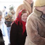 25.12.2021. Brzeziny. Żywa szopka i wspólne śpiewanie / Wiktor Taszłow / Radio Kielce