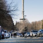 26.12.2021. Święty Krzyż. Turyści na Świętym Krzyżu / Wiktor Taszłow / Radio Kielce