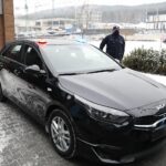 29.12.2021. Kielce. Przekazanie radiowozów dla Komendy Miejskiej Policji w Kielcach / Wiktor Taszłow / Radio Kielce
