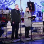 29.12.2021. Starachowice. Koncert „W Hołdzie Prymasowi Tysiąclecia”. Na zdjęciu (od lewej): Paweł Lipnicki, Natalia Skipor i Agata Klimczak-Kołakowska / Wiktor Taszłow / Radio Kielce