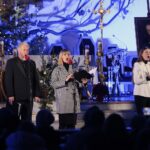 29.12.2021. Starachowice. Koncert „W Hołdzie Prymasowi Tysiąclecia”. Na zdjęciu (od lewej): Paweł Lipnicki, Natalia Skipor i Agata Klimczak-Kołakowska / Wiktor Taszłow / Radio Kielce