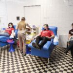 02.12.2021. Kielce. Pracownicy urzędu marszałkowskiego oddają honorowo krew / Wiktor Taszłow / Radio Kielce