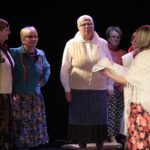 04.12.2021. Kielce. Przegląd teatrów wiejskich i gadek w WDK / Wiktor Taszłow / Radio Kielce