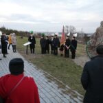 04.12.2021. Kielce. Odsłonięcie pomnika Hilarego Mali w Ogrodzie Botanicznym / Wiktor Taszłow / Radio Kielce