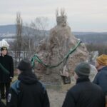 04.12.2021. Kielce. Odsłonięcie pomnika Hilarego Mali w Ogrodzie Botanicznym / Wiktor Taszłow / Radio Kielce