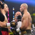 04.12.2021. Kielce. Suzuki Boxing Night X. Walka wieczoru: Michał Łoniewski - Daniel Adamiec (w czerwonych spodenkach) / Wiktor Taszłow / Radio Kielce