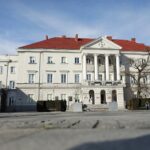 05.11.2021. Kielce. Urząd miasta / Wiktor Taszłow / Radio Kielce