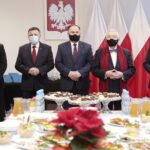 07.12.2021. Kielce. Spotkanie opłatkowe wojewody. Na zdjęciu (od lewej): Jacek Włosowicz - senator, Andrzej Kryj - poseł, Marek Kwitek - poseł, Krzysztof Lipiec - poseł, Zbigniew Koniusz - wojewoda świętokrzyski / Wiktor Taszłow / Radio Kielce