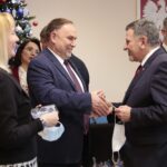 07.12.2021. Kielce. Spotkanie opłatkowe wojewody. Na zdjęciu (w środku od lewej): Marek Kwitek - poseł, Andrzej Kryj - poseł / Wiktor Taszłow / Radio Kielce