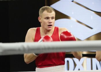 15.10.2021. Kielce. Suzuki Boxing Night 8.  Walka: Karol Pawlina (Polska) – Daniel Adamiec (Polska) / Wiktor Taszłow / Radio Kielce