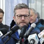 13.12.2021. Końskie. Wizyta wiceministra infrastruktury Grzegorza Witkowskiego. Na zdjęciu: Grzegorz Witkowski - wiceminister infrastruktury / Wiktor Taszłow / Radio Kielce