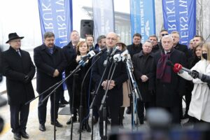 13.12.2021. Końskie. Wizyta wiceministra infrastruktury Grzegorza Witkowskiego / Wiktor Taszłow / Radio Kielce