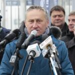 13.12.2021. Końskie. Wizyta wiceministra infrastruktury Grzegorza Witkowskiego. Na zdjęciu (w środku): Zbigniew Koniusz - wojewoda świętokrzyski / Wiktor Taszłow / Radio Kielce