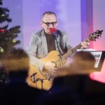 13.12.2021. Kielce. Koncert „Czas próby”. Na zdjęciu: Tolek Jabłoński / Wiktor Taszłow / Radio Kielce
