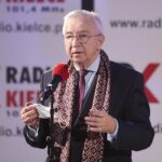 13.12.2021. Kielce. Koncert „Czas próby”. Na zdjęciu: poseł Krzysztof Lipiec - lider świętokrzyskich struktur PiS / Wiktor Taszłow / Radio Kielce