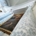 03.07.2021 Święty Krzyż. Ołtarz w kościele / Jarosław Kubalski / Radio Kielce