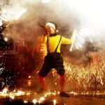 19.12.2021 Kielce Zakończenie jarmarku bożonarodzeniowego. Teatr Ognia Los Fuegos / Jarosław Kubalski / Radio Kielce