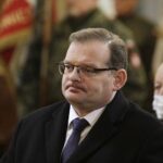 22.12.2021 Kielce. Kościół pw św. Wojciecha. Pogrzeb żołnierza AK majora Zbigniewa Mielczarka i jego syna Zbigniewa. Szef Urzędu do Spraw Kombatantów i Osób Represjonowanych Jan Józef Kasprzyk / Jarosław Kubalski / Radio Kielce