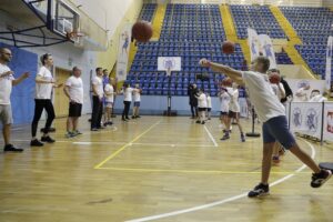 12.12.2021. Kielce. Projekt „Szyjemy sport na miarę - sportowa rodzina” / Jarosław Kubalski / Radio Kielce
