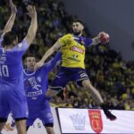 12.12.2021. Kielce. Mecz PGNiG Superligi: Łomża Vive Kielce - Orlen Wisła Płock / Jarosław Kubalski / Radio Kielce