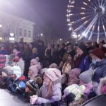 12.12.2021 Kielce.Rynek. Spektakl "Legendy ziemi świętokrzyskiej" Teatru Lalki i Aktora Kubuś / Jarosław Kubalski / Radio Kielce