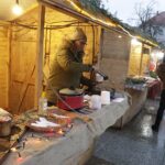 19.12.2021 Kielce. Jarmark bożonarodzeniowy na Rynku / Jarosław Kubalski / Radio Kielce